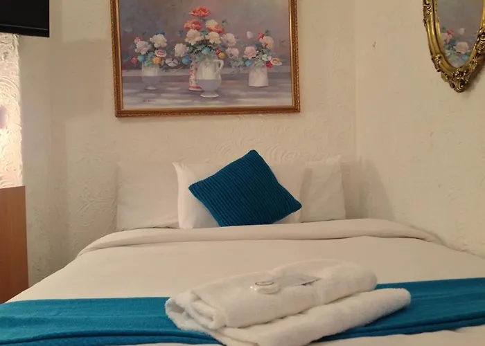 Wilsons Hotel - Blackpool Tower View